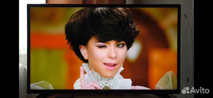 Телевизор LG 32 дюйма full hd