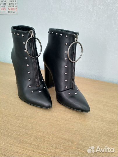 Ботильоны б/у,натуральная кожа 37