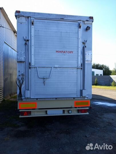 Полуприцеп для перевозки скота Балтспецмаш Скотовоз, 2009