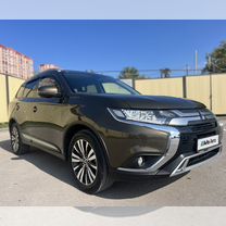 Mitsubishi Outlander 2.0 CVT, 2020, 62 000 км, с пробегом, цена 2 590 000 руб.