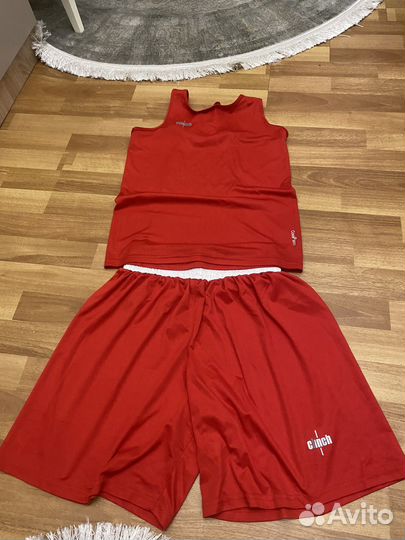 Боксерская форма клинч