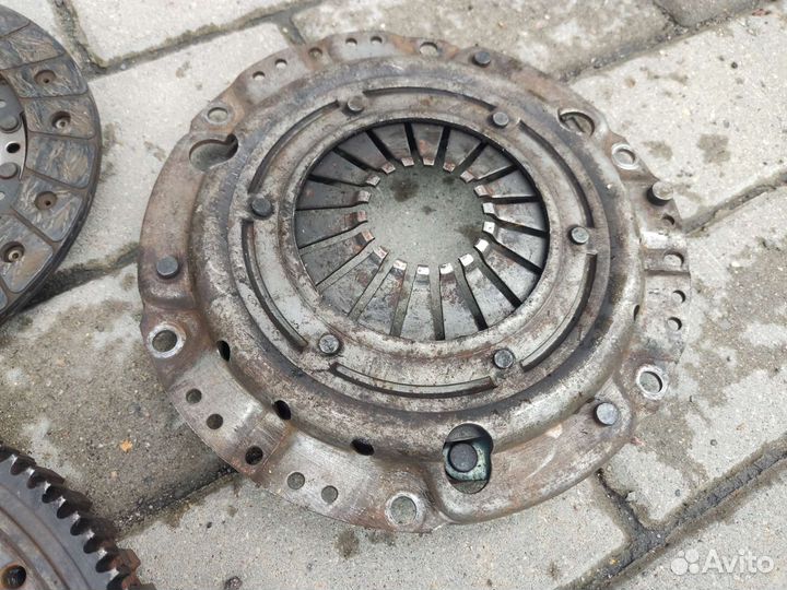 Маховик + комплект сцепления 1.4 Шкода Фабия 1