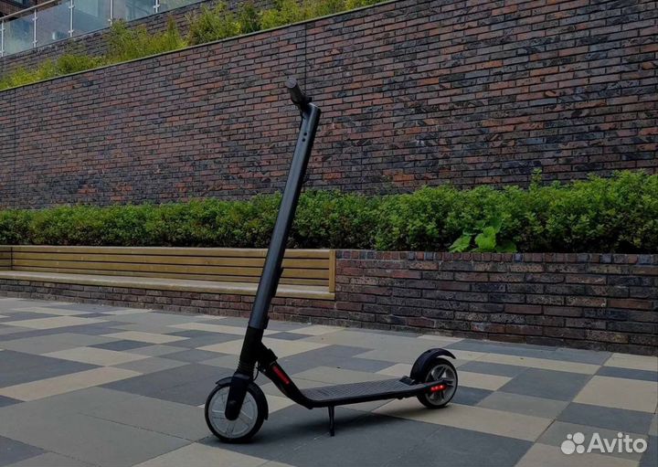Электросамокат Ninebot kickscooter ES2
