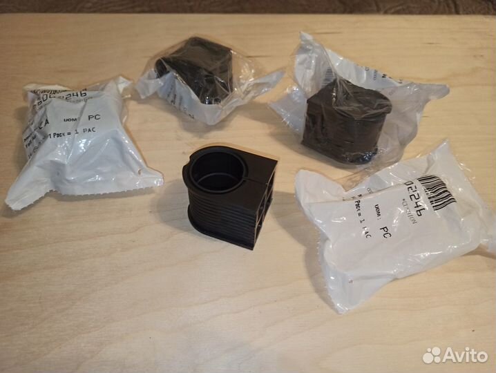 Втулки стаб-ра Can-Am Outlander G2 706002246