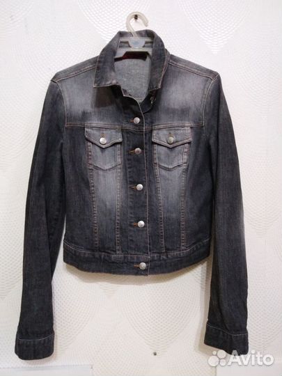 Женская джинсовая куртка 46 размера