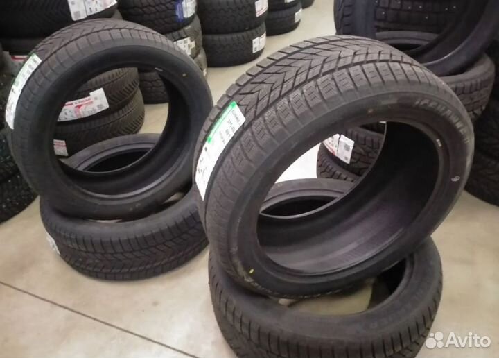 Grenlander IceHawke II 275/45 R21 110H