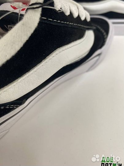 Vans Knu Skool Black And White