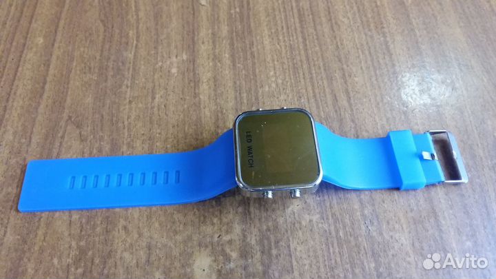 Часы наручные