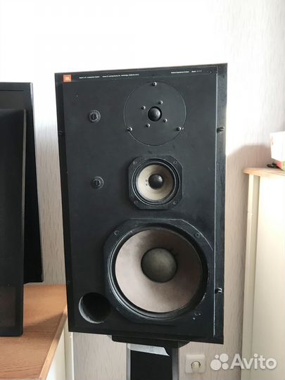 JBL L110
