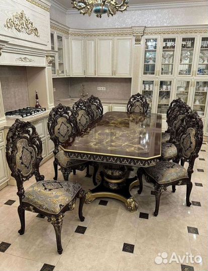 Комплект стол и стулья