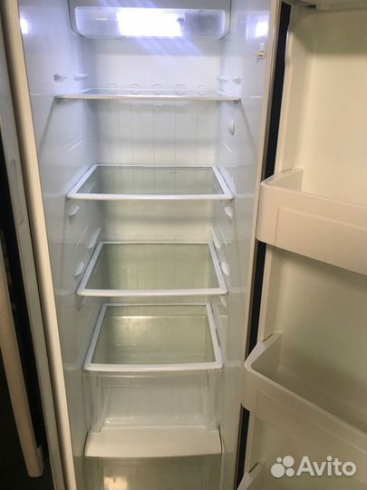 Холодильник shivaki