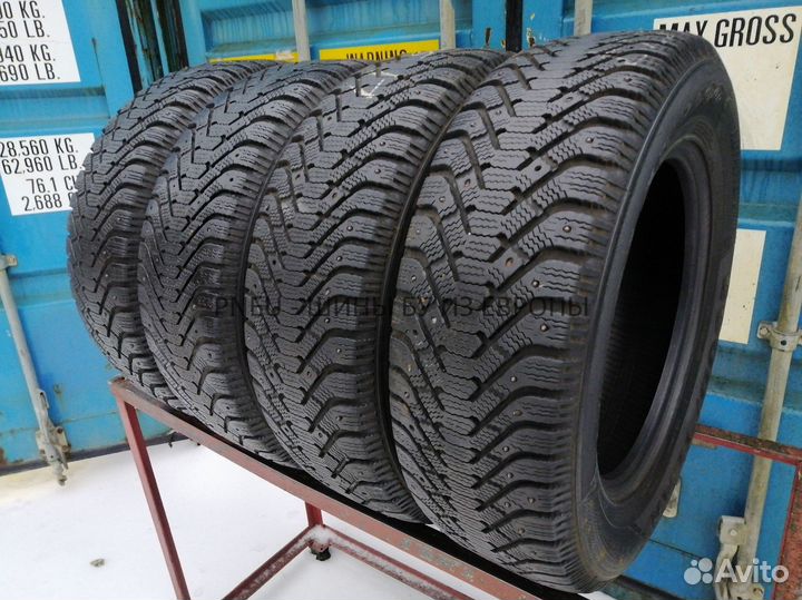 Goodyear UltraGrip 500 235/65 R17 108T