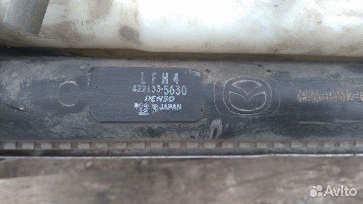 Радиатор охлаждения двигателя Mazda 6 лифтбек 2.0