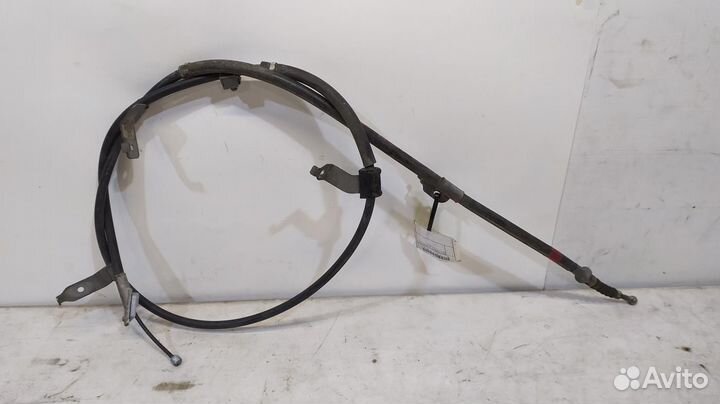 Тросик ручного тормоза toyota Prius ZVW30 09-16 За