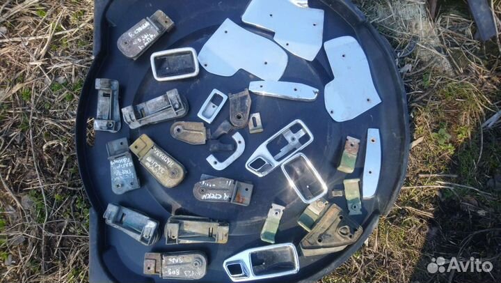 Хром в салон на Мерседес W123 купе