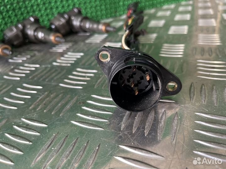 Насос форсунки Volkswagen Passat B5+ 1.9 TDI AVF