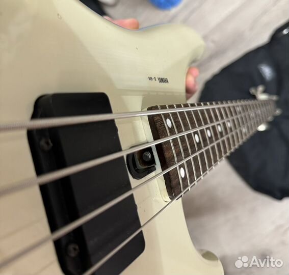 Бас гитара Yamaha MB iiig Motion B