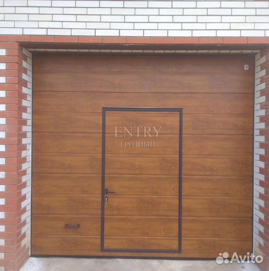 Ворота гаражные секционные