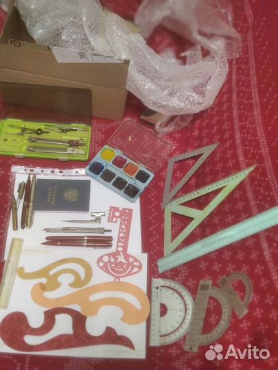 Линейки.готовальня.канцелярия