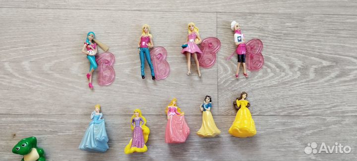 Игрушки из киндера(Винкс,принцессы,бегемоты и т.д)