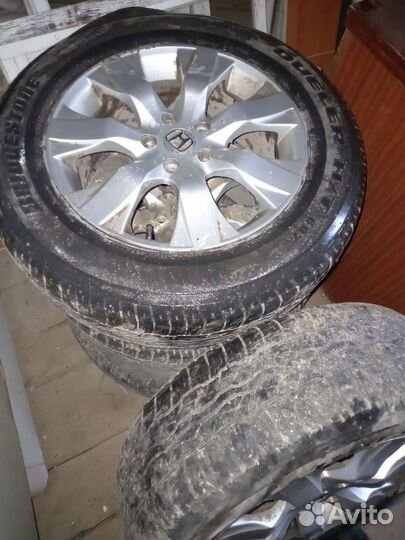 Advanta ATX-750 225/65 R17 199R