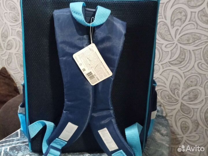 Ранец школьный для мальчика новый