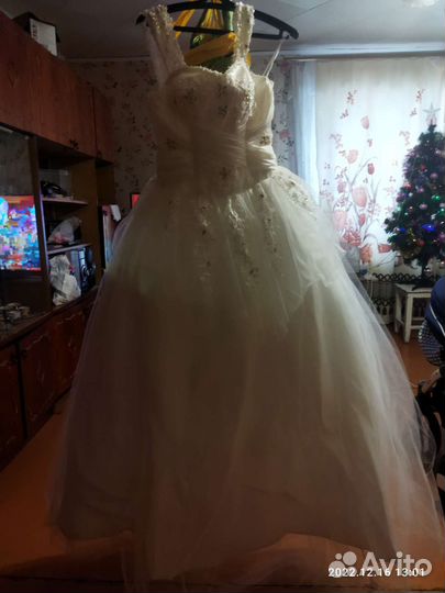 Продам свадебное платье 3000