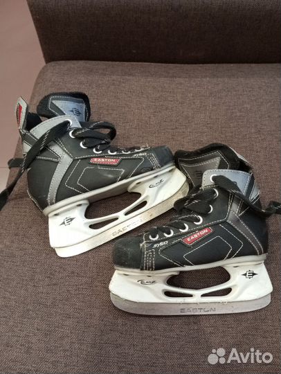 Коньки хоккейные Easton y