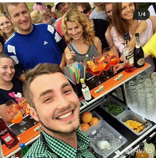 Барная стойка мобильная