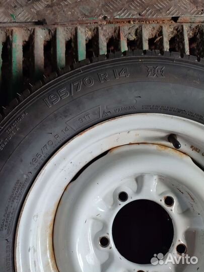 Запаска колесо Волга газ