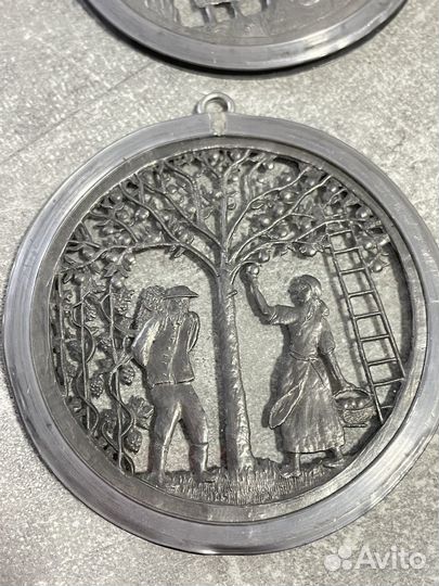 Оловянные панно