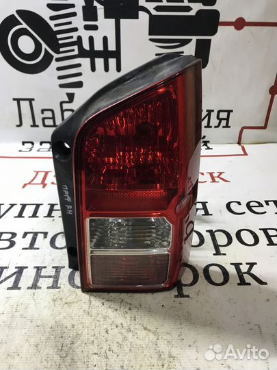 Фонарь задний правый Nissan Pathfinder