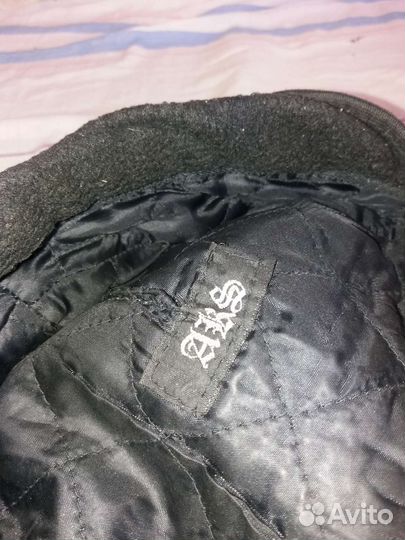 Фуражка на осень весна и даже зима