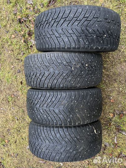 Nokian Tyres Hakkapeliitta 8 235/45 R18