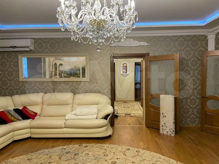 3-к. квартира, 132,5 м², 3/9 эт.