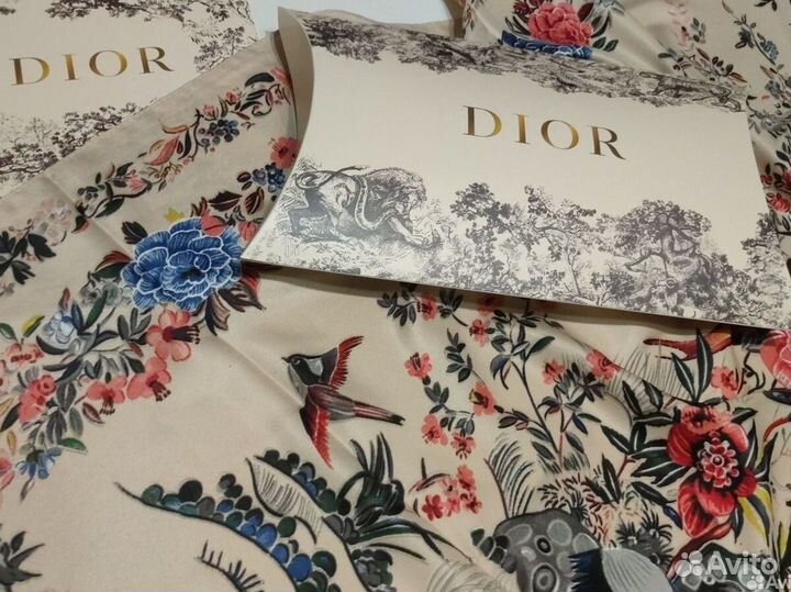 Шелковый платок 140 с упаковкой