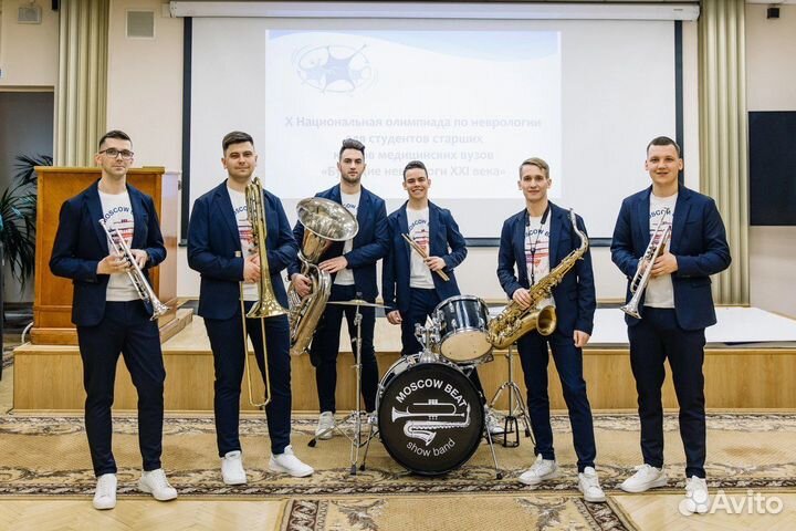 Музыканты на мероприятие /саксофонист