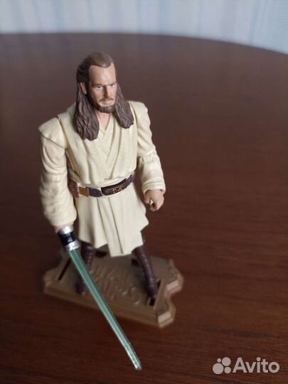 Фирменная фигурка Звëздных воин