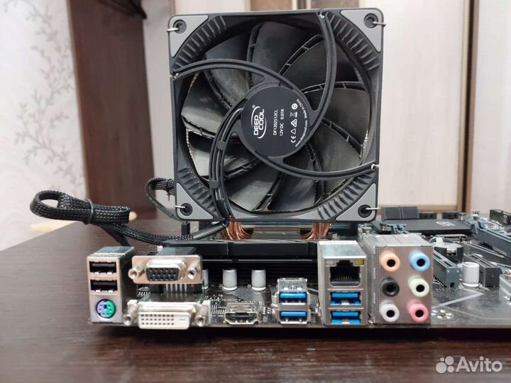 Материнская плата с процессором 10700f и кулером