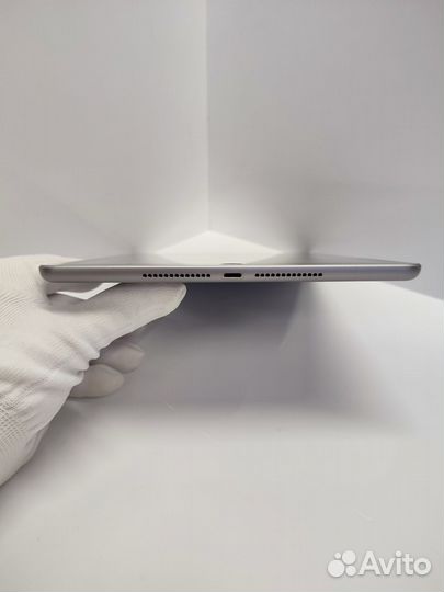 iPad(9.7) 32GB Space Gray Wi-Fi 5 поколение