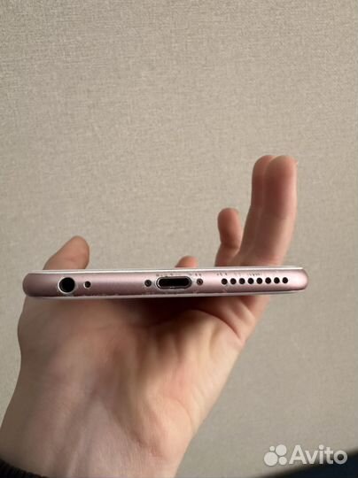 iPhone SE, 32 ГБ