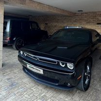 Dodge Challenger 3.6 AT, 2021, 39 000 км, с пробегом, цена 2 700 000 руб.