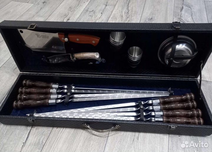 Шaмпypa пoдарочные в кeйсe