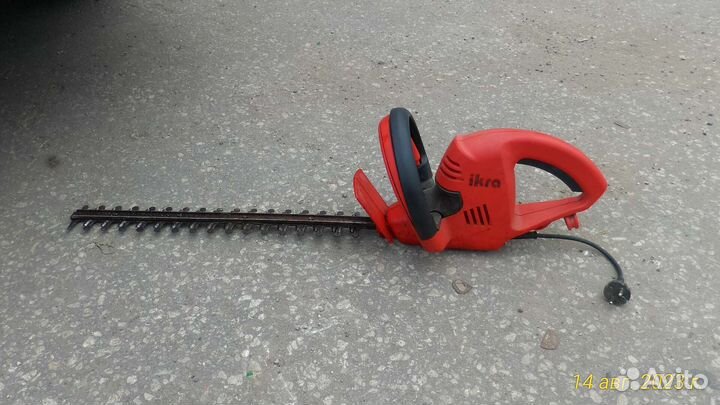 Кусторез электрический