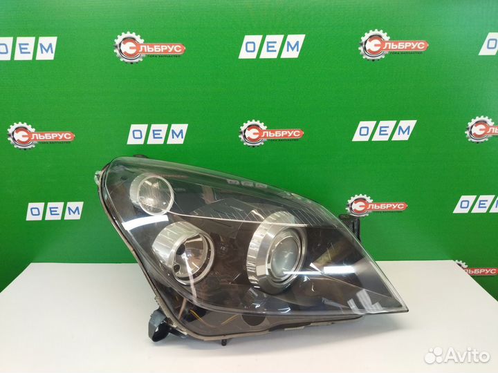 Фара правая Opel Astra Н 2004-2014
