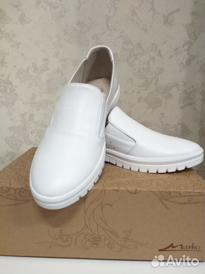 Новые медицинские полуботинки