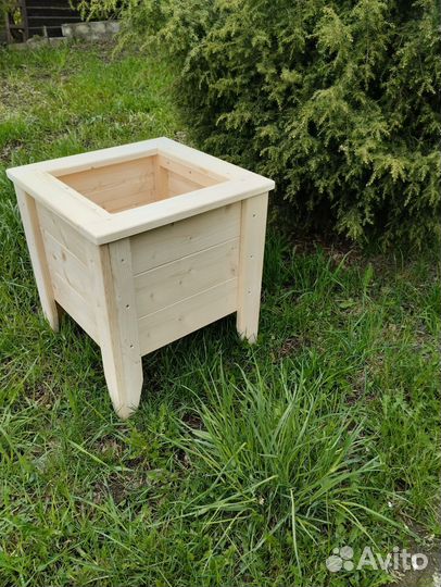 Кашпо из дерева