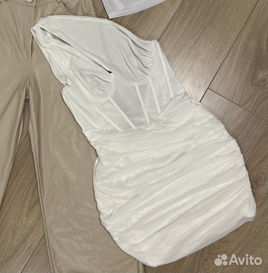 Платье с корсетом. Белое платье сетка