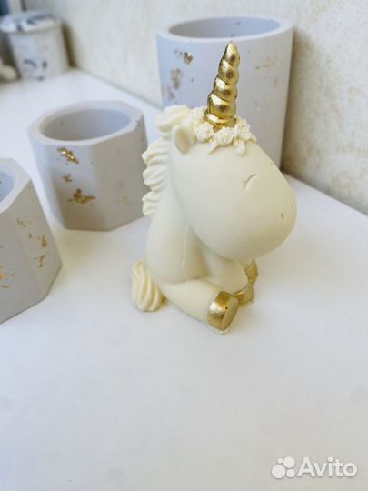 Шоколадная фигурка «Единорог»