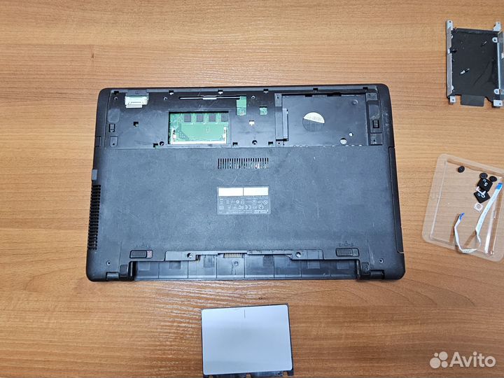 Ноутбук Asus X550C